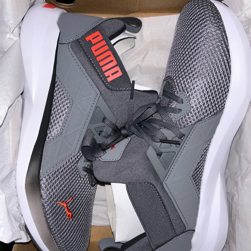 Men’s brand new puma shoes never worn still in box with tags